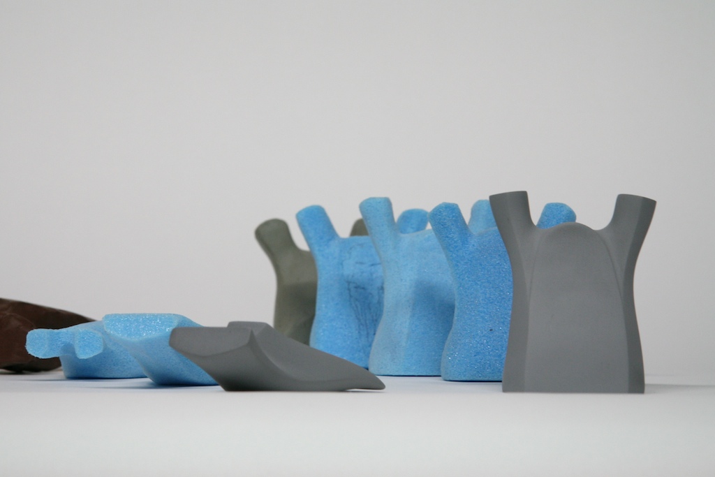 As this was a study in transitions, it was fitting to begin the modeling process with clay. The clay was great for initial ideas. Foam was perfect for refining the form before getting my one attempt at carving the <em>RenShape</em> blocks.